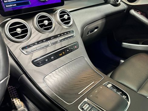 Certified 2022 Mercedes-Benz GLC 300 4MATIC image 12
