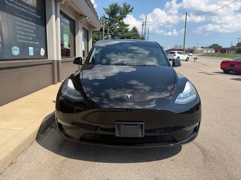 Used 2021 Tesla Model Y Long Range AWD/4WD image 7