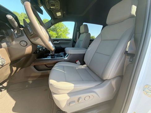 New 2026 GMC Sierra 1500 SLT w/ SLT Premium Package AWD/4WD image 18