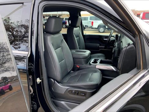 Used 2021 Chevrolet Silverado 2500 LTZ w/ LTZ Convenience Package image 9