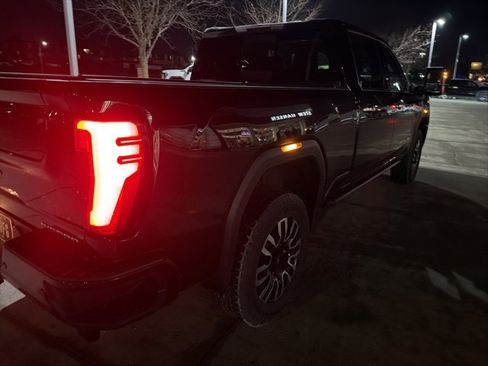 Used 2024 GMC Sierra 2500 Denali Ultimate image 6