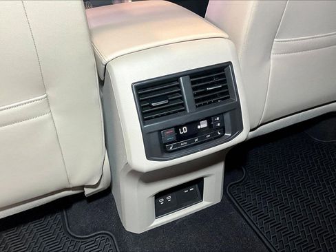 Used 2021 Volkswagen Atlas SEL Premium AWD/4WD image 11