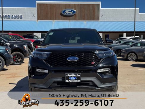 Used 2022 Ford Explorer ST w/ ST Street Pack image 2