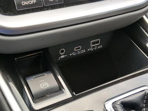 Used 2023 Subaru Outback Premium AWD/4WD image 24