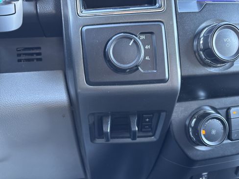 Used 2020 Ford F250 XLT image 29