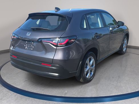 Used 2023 Honda HR-V LX image 5