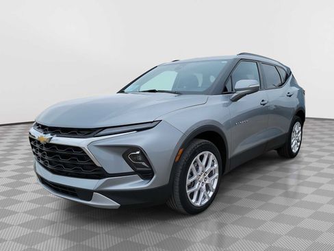 Used 2023 Chevrolet Blazer LT AWD/4WD image 1