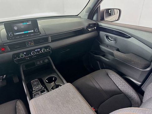 Used 2023 Honda Pilot Sport image 22