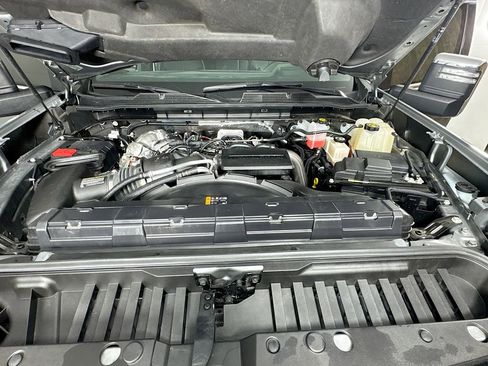 Used 2024 Chevrolet Silverado 3500 High Country w/ High Country Premium Package image 17