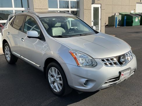 Used 2013 Nissan Rogue SL image 3