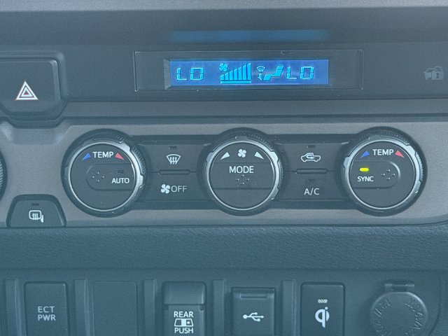 Certified 2023 Toyota Tacoma TRD Off-Road AWD/4WD image 23