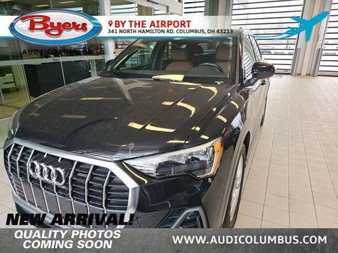 Used 2020 Audi Q3 2.0T Premium image 1