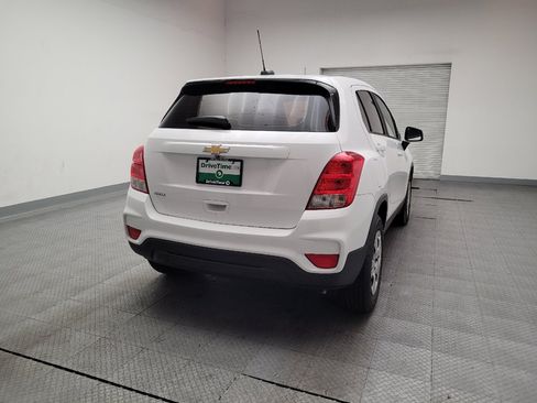 Used 2018 Chevrolet Trax LS FWD image 7