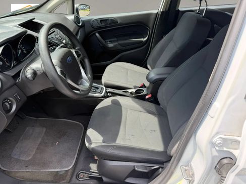 Used 2018 Ford Fiesta SE FWD image 6