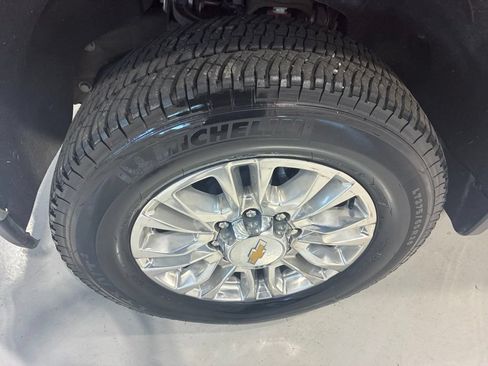 Used 2022 Chevrolet Silverado 2500 LTZ w/ LTZ Plus Package AWD/4WD image 14