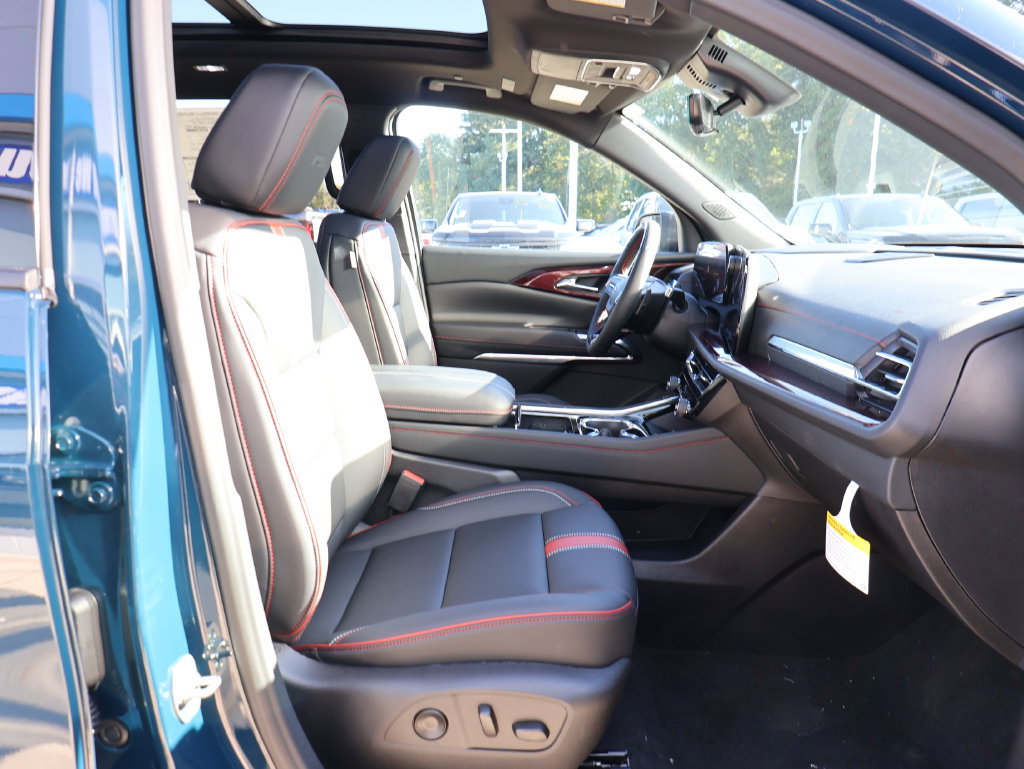 New 2027 Chevrolet Traverse RS AWD/4WD image 39