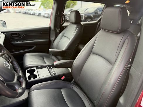 Used 2025 Honda Odyssey Sport-L image 29