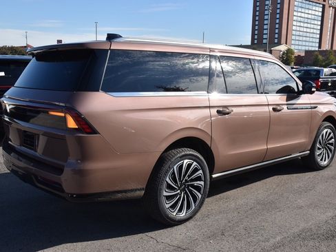New 2025 Lincoln Navigator L Black Label image 6