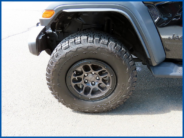Used 2023 Jeep Wrangler Unlimited Sport AWD/4WD image 4