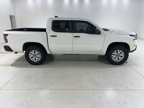 Used 2022 Nissan Frontier S w/ Technology Package image 6