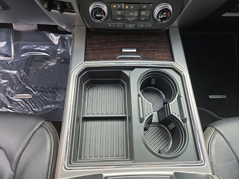 Used 2017 Ford F350 Platinum w/ Platinum Ultimate Package image 23