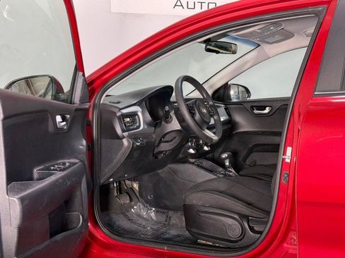 Used 2018 Kia Rio S FWD image 10