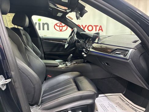 Used 2018 BMW 530e xDrive w/ Premium Package 2 AWD/4WD image 12
