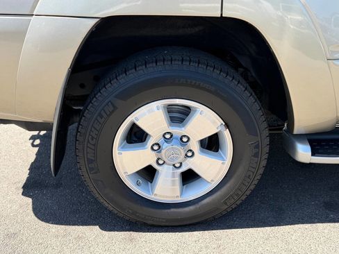 Used 2004 Toyota 4Runner Limited AWD/4WD image 32