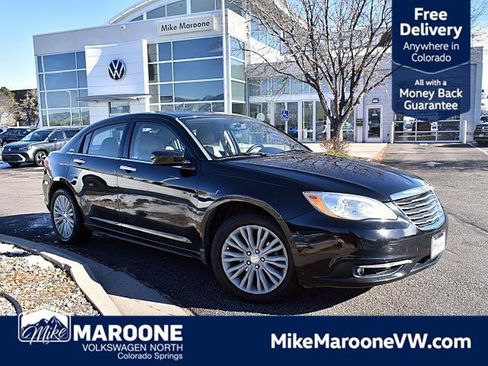 Used 2012 Chrysler 200 Limited image 1