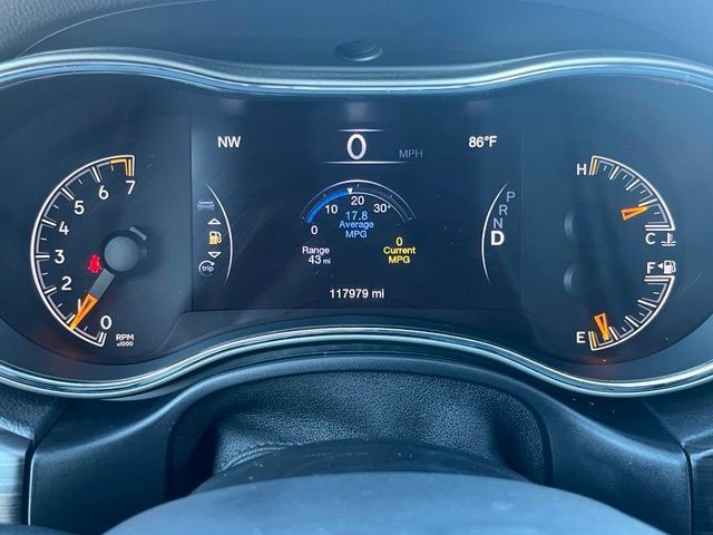 Certified 2019 Jeep Grand Cherokee Limited w/ Luxury Group II AWD/4WD image 33