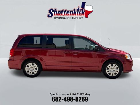 Used 2015 Dodge Grand Caravan SE w/ Quick Order Package 29E SE FWD image 4
