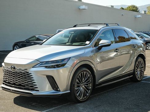 Used 2023 Lexus RX 350 FWD w/ Accessory Package (A2) image 3