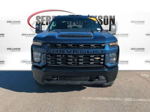 Used 2022 Chevrolet Silverado 2500 Custom w/ Custom Convenience Package image 3