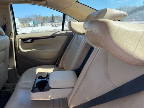 Used 2005 Volvo S60 2.5T AWD/4WD image 7