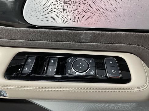 Used 2021 Lincoln Aviator Reserve w/ Equipment Group 202A AWD/4WD image 35