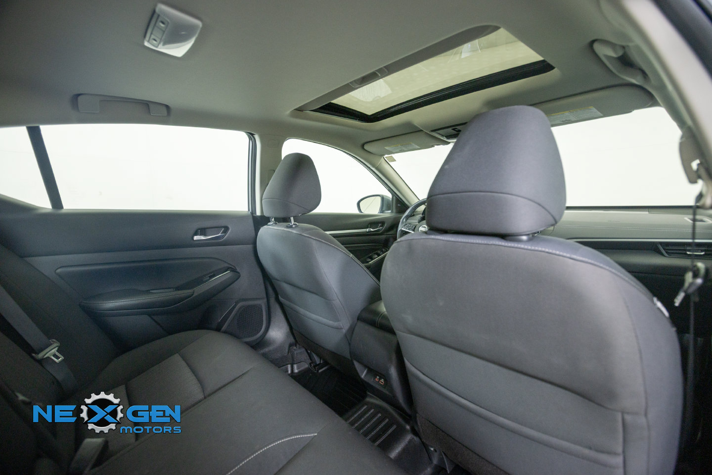 Used 2021 Nissan Altima 2.5 SV w/ SV Premium Package FWD image 40