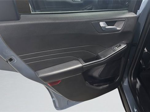 Used 2024 Ford Escape Platinum image 25