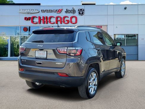 Certified 2022 Jeep Compass Latitude image 4