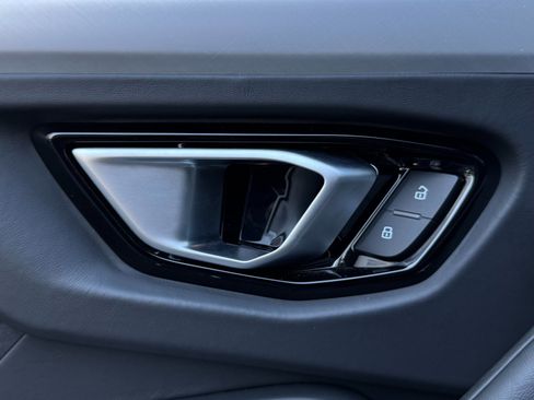 Used 2021 Lamborghini Urus image 92