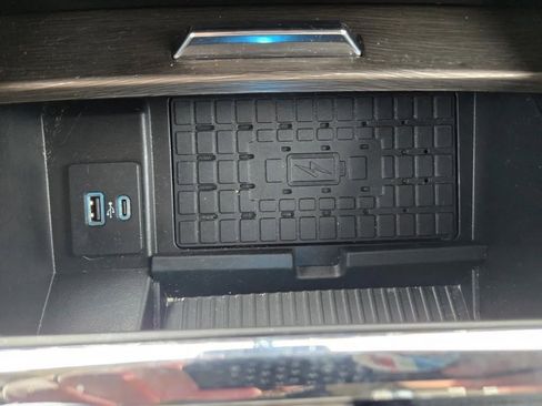 Used 2024 Ford Expedition Max Limited image 23