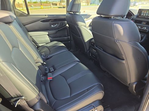 Used 2024 Honda Pilot Touring image 31