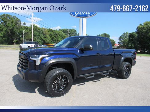 Used 2023 Toyota Tundra SR5 w/ SR5 Convenience Package AWD/4WD image 4