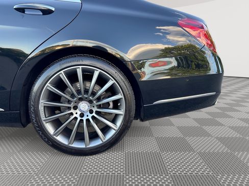 Used 2015 Mercedes-Benz S 550 4MATIC Sedan image 29