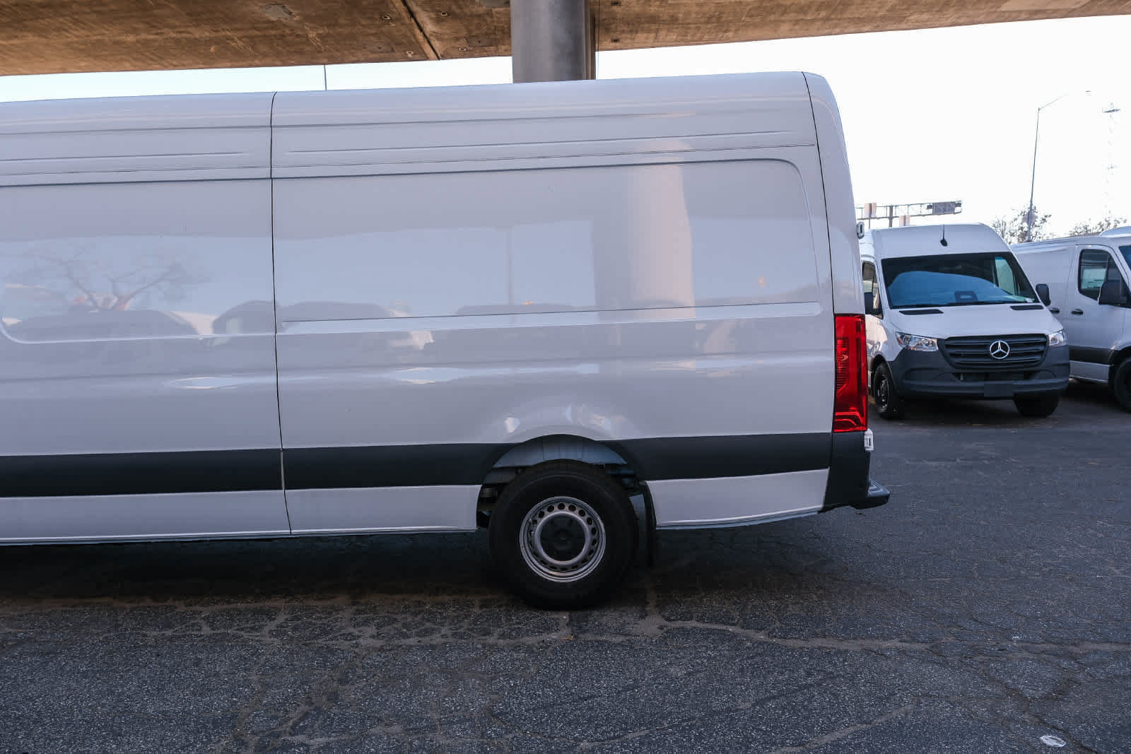 New 2025 Mercedes-Benz eSprinter 170 Cargo image 8