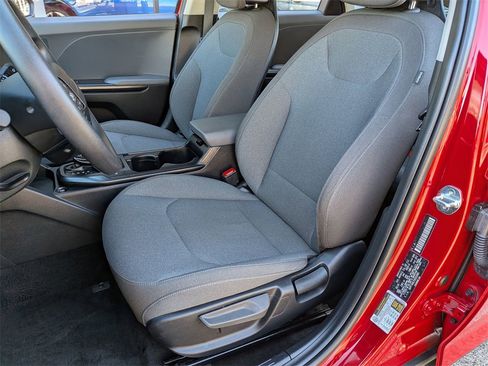 New 2025 Kia K4 LXS image 39
