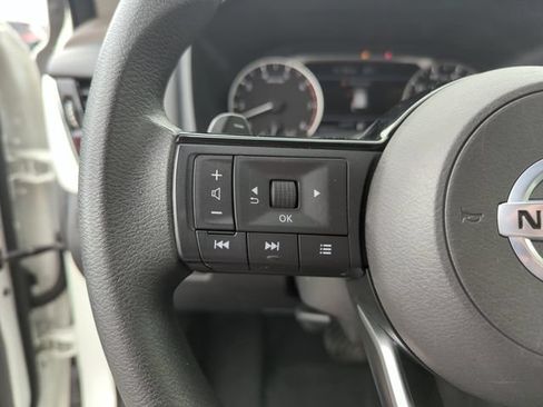 Certified 2021 Nissan Rogue SV FWD image 43