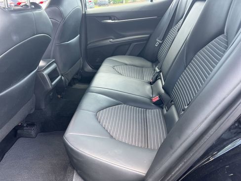 Used 2022 Toyota Camry SE FWD image 32