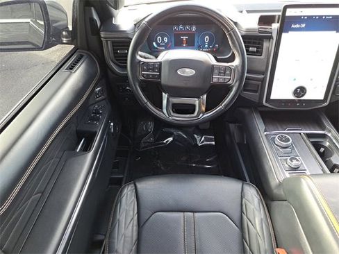 Certified 2022 Ford Expedition Max Platinum image 11