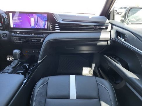 Used 2025 Toyota Camry SE w/ Multimedia Upgrade Package image 25