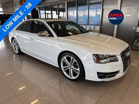 Used 2013 Audi S8 w/ Full Leather Pkg image 1